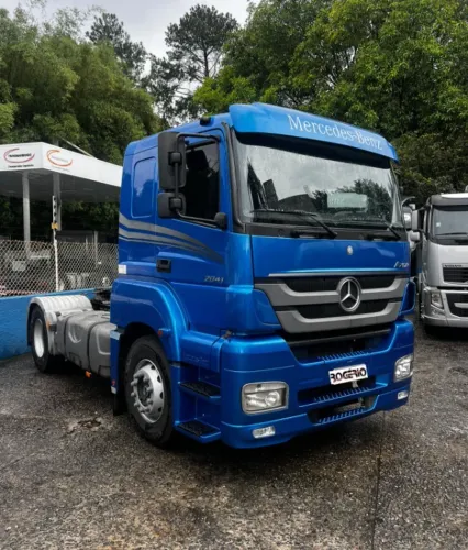 Mercedes-Benz Axor 2041. Ótimo estado. 