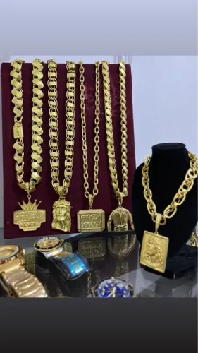 Cordões 100% moeda antiga e banhados a ouro . 