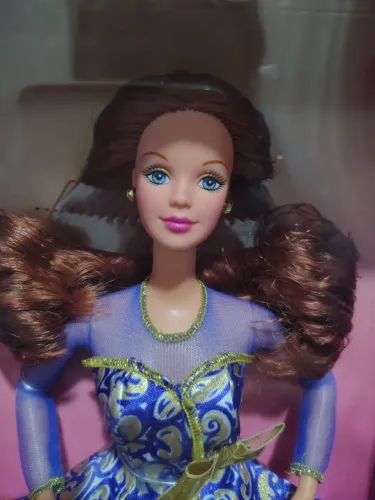 Barbie Portrait em blue