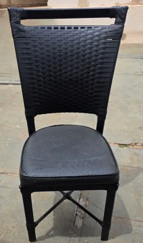 Mesa de alumínio ripada 2,15 X 1,00 m com 8 cadeiras para área de lazer 