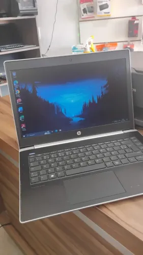 Notebook i5 oitava com ssd (rapido)