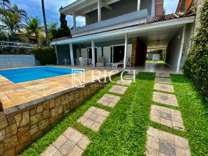 comprar casa pé na areia no guaruja