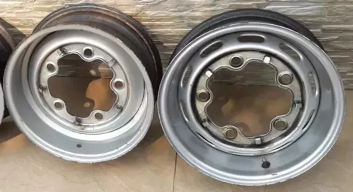 Raro Par Roda Aro 15 5x205 Tala Larga Fusca Vw Kombi Porsche Prateado