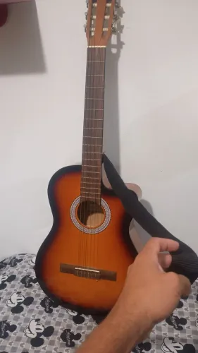 Violão usado em bom estado 