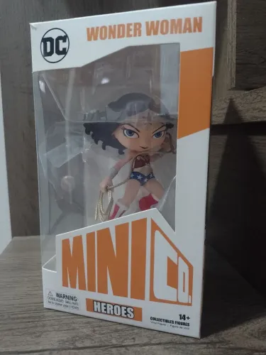 MiniCo Mulher Maravilha - Iron Studios 