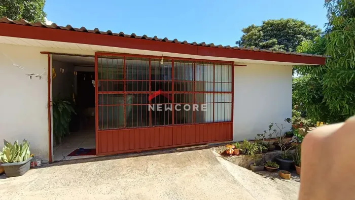 Casa em Avenida Salvador - Lancaster - Foz do Iguaçu/PR