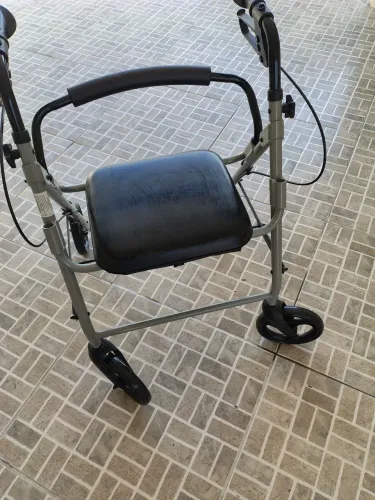 Andador com Assento -novo