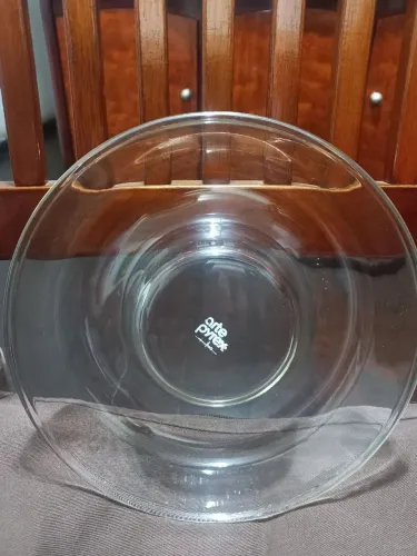 Vendo Forma de vidro para pudim e afins.<br>Excelente estado.