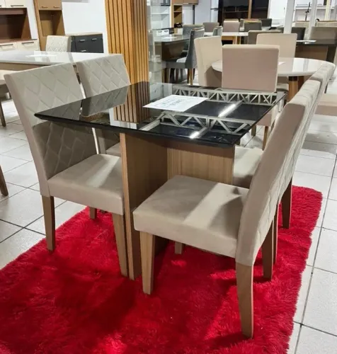 Mesa de Jantar com 4 Cadeiras