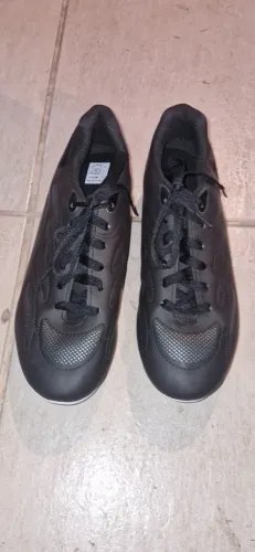 Tenis chuteira preta de pino futebol de campo DRAY tam 42