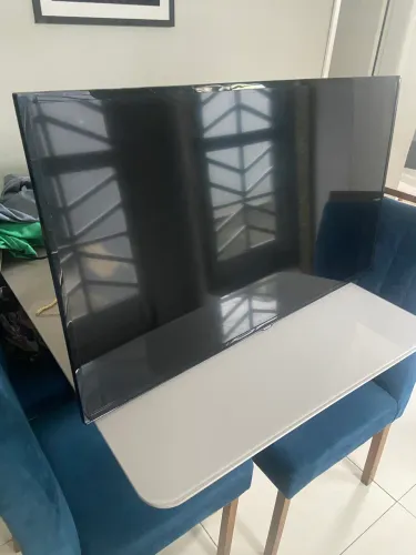 TV SAMSUNG 40 POLEGADAS ( RISCO NA TELA )