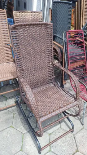 Cadeira de Balanço em Fibra Sintética novas