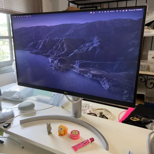 Monitor LG Ultrahd 4k 27? 27ul650 - Tela Impecável e Design Moderno!