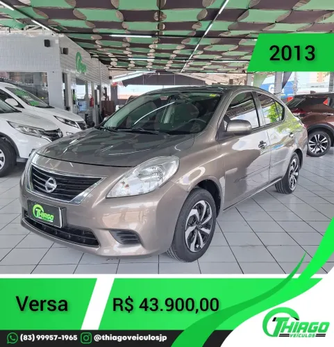 Nissan Versa SV 1.6 2013