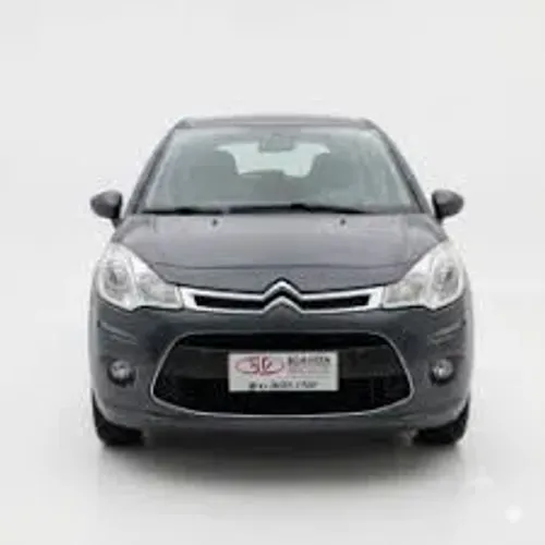 Vendo Citroën C3 Tendance 1.6 de 4 portas.