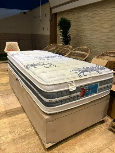 Cama box baú com colchão top de linha