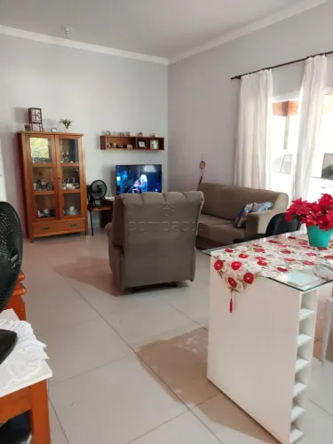 Casa Padrão em Santa Fé do Sul