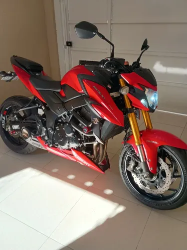 Suzuki GSX 750 Cautelar Aprovada | Pneus Novos | Impecável