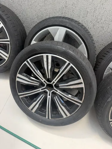 Rodas Aro 18 BMW com Pneus Runflat