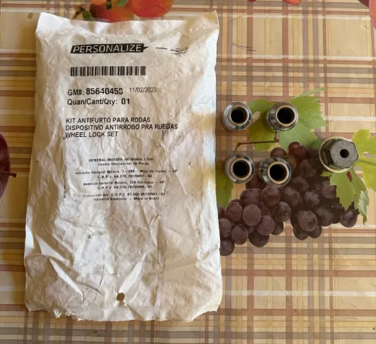 Kit segredo parafuso roda Onix Tracker 