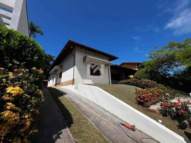Casa térrea para alugar no Condomínio Estância Marambaia em Vinhedo - SP