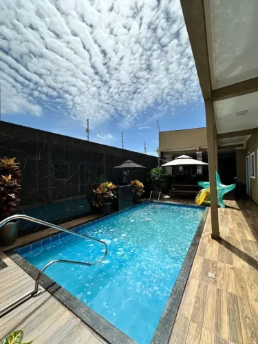 GO UP Vende Magnifica casa Atalaia- 4 suítes- área gourmet piscina placas solares -Salinó
