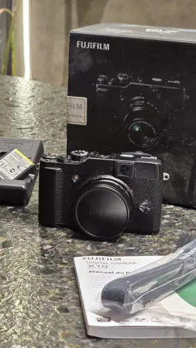 CAMERA FUJIFILM X10 EM ESTADO DE NOVA.