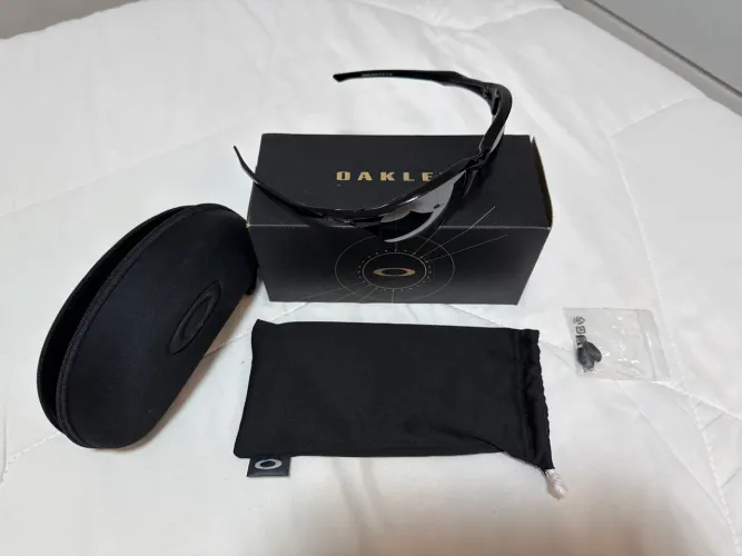 Oakley Flak Beta