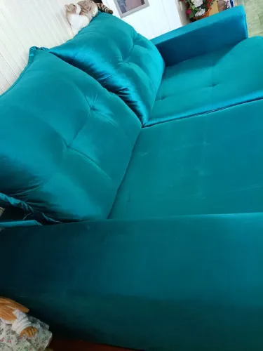 Sofá retrátil com dois pufs