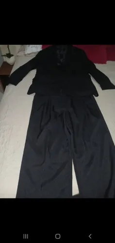 Terno preto,utilizado 1 só vez.