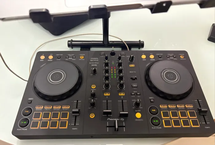 Vendo Pioneer DJ DDJ-FLX4