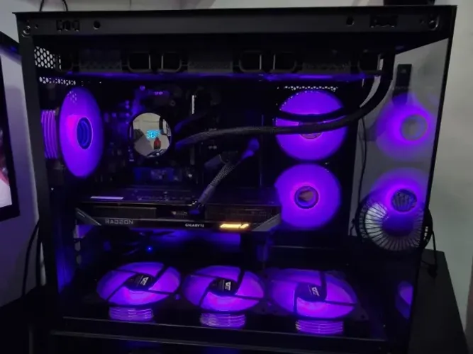 PC Gamer Ryzen 5 5600GT + RX 9060 XT 8GB + 32GB DDR4 (sem SSD)