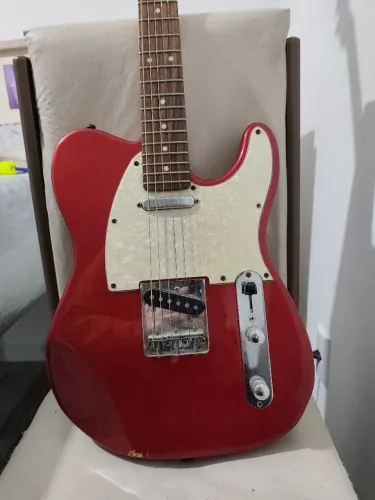 Guitarra Seizi Television (Estilo Telecaster) - Vermelha (Usada)