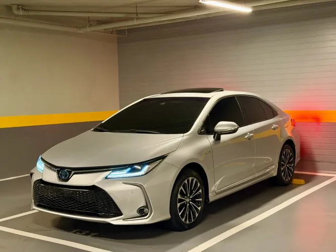Toyota Corolla Altis Prem. Hybrid 1.8 Flex AUT 2024