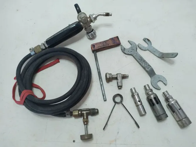 Conjunto Maçarico e Ferro de Soldar a Gáz