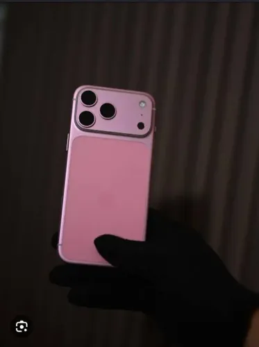 Vendo ou troco iPhone Xr na carcaça do 17 pro rosa celular top