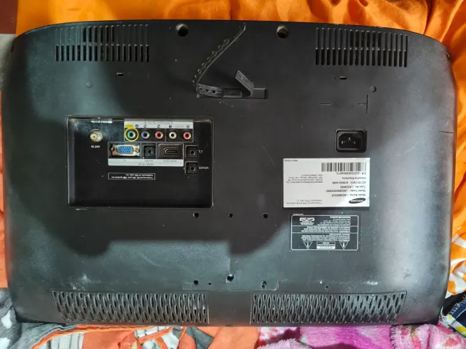 Tv LG 32 e Tv Samsung 22 por R$250,00