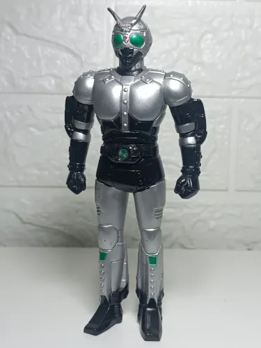 Boneco Shadow moon Bandai 17cm