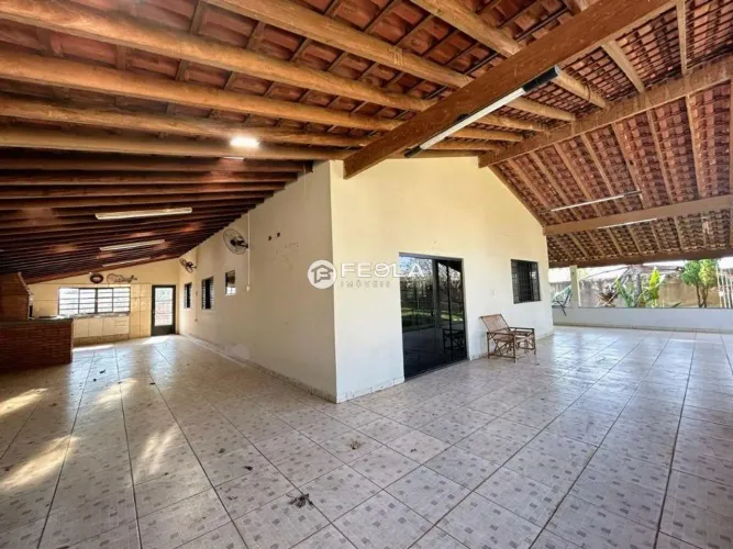 Chácara à venda em Nova Odessa, Fazenda Velha, com 3 quartos, com 1000 m²
