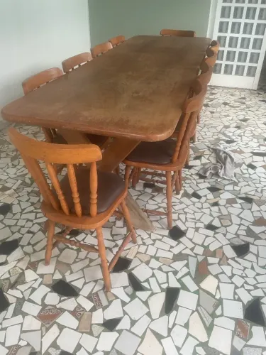 Mesa de madeira maciça, tampo de um único tronco