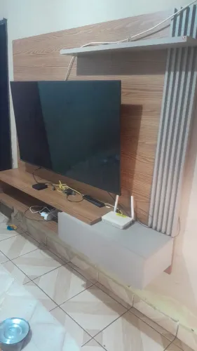 Vendo painel de TV por/ 100$