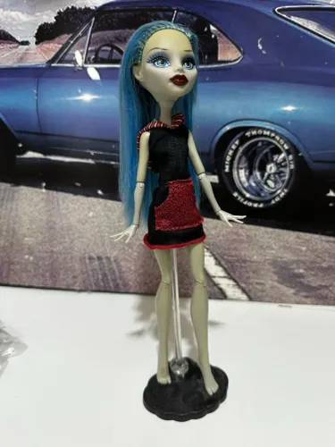 Boneca monster High Ghoulia scaris