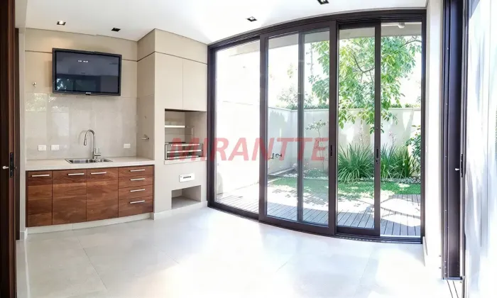 Imóvel para venda tem 700 metros quadrados com 4 quartos em Vila Irmãos Arnoni - São Paulo