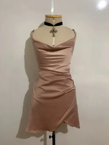Vestido acetinado rosé - Tamanho: PP