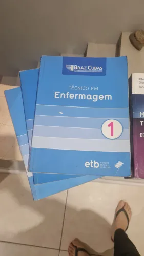 Kit/lote Livros Técnico em Enfermagem + Manual + Cálculo de Medicamentos.  Usado