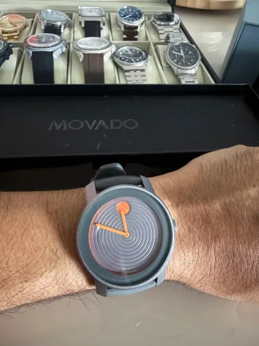 Relogio Movado Bold