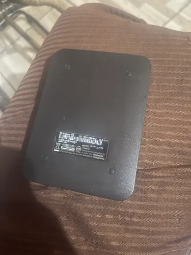 Vendo HD externo novo já com cabo de 300 por 100