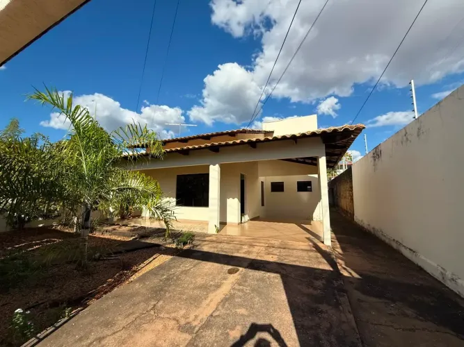 Casa 3 Quarios Quadra 606 Sul