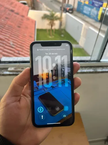 iPhone 11 preto - 64gb 