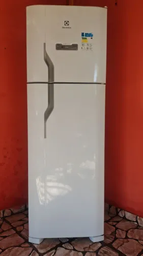 Geladeira Eletrolux 371 Litros 
